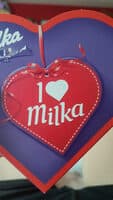 Milka Pralines Hazelnut Creme (Love)